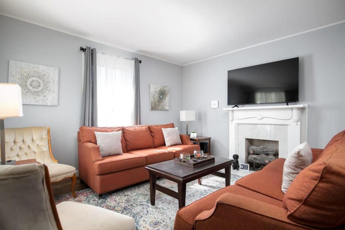 Walking Distance To Legion Field - Little Blue In Birmingham Villa Bagian luar foto